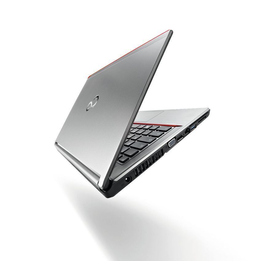 Fujitsu LIFEBOOK E756 | 15.6&quot; | i7-6600U | 16 GB RAM | 256 GB SSD