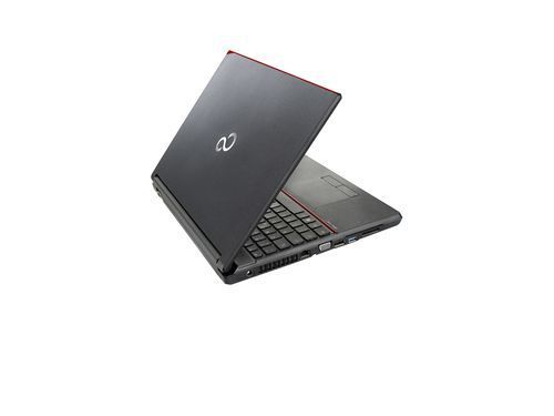Fujitsu LIFEBOOK E556 | 15.6&quot; | i5-6200U | 16 GB RAM | 256 GB SSD