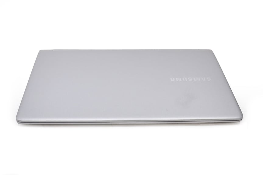Samsung 900X3L | 13&quot; | i7-6500U | 8 GB RAM | 256 GB SSD